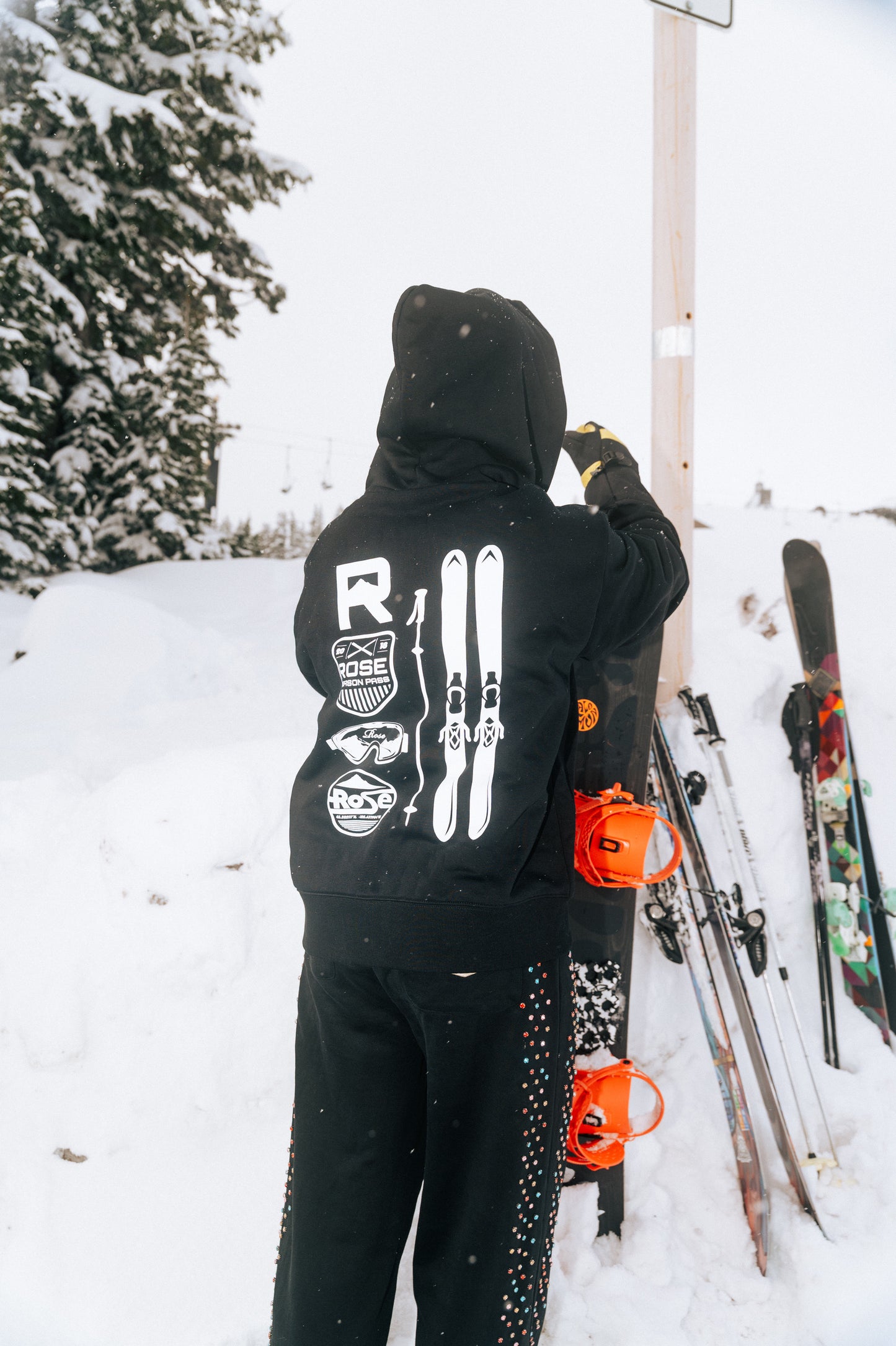 R Mountain - Full Zip (Black)